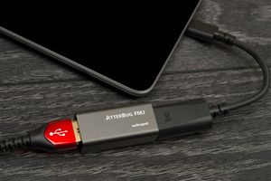 Audioquest JitterBug FMJ USB 2.0 - огляд новинки