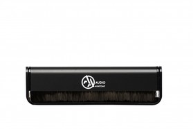 Carbon Fiber Brush Black Alu - Black Edition - White Logo антистатична щіточка для чищення вінілу